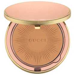 Gucci Mattifying Face Powder with 18-Hour Wear