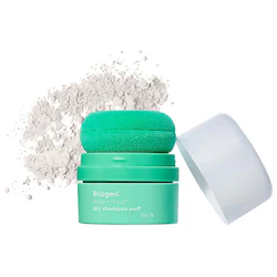 Briogeo Style + Treat Non-Aerosol & Talc-Free Dry Shampoo Powder Puff