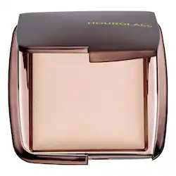 Hourglass Ambient Lighting Finishing Powder - Image 5