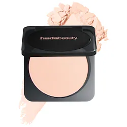 HUDA BEAUTY Easy Bake Airbrush Matte Pressed Setting Powder - Image 6