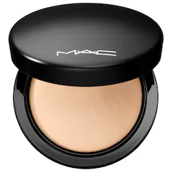 MAC Cosmetics Mineralize Skinfinish Natural Sheer Coverage Dimensional Baked Face Powder - Image 4