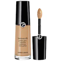 Armani Beauty Luminous Silk Hydrating Face and Under-Eye Concealer - Image 3
