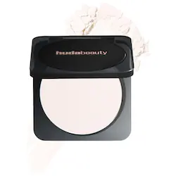 HUDA BEAUTY Easy Bake Airbrush Matte Pressed Setting Powder - Image 3