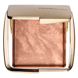 Hourglass Ambient Lighting Bronzer - Image 4